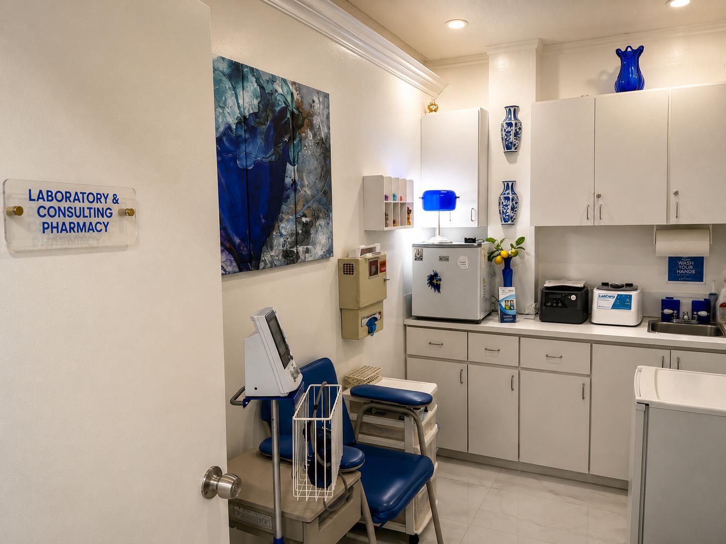 Laboratory, consulting and pharmacy room