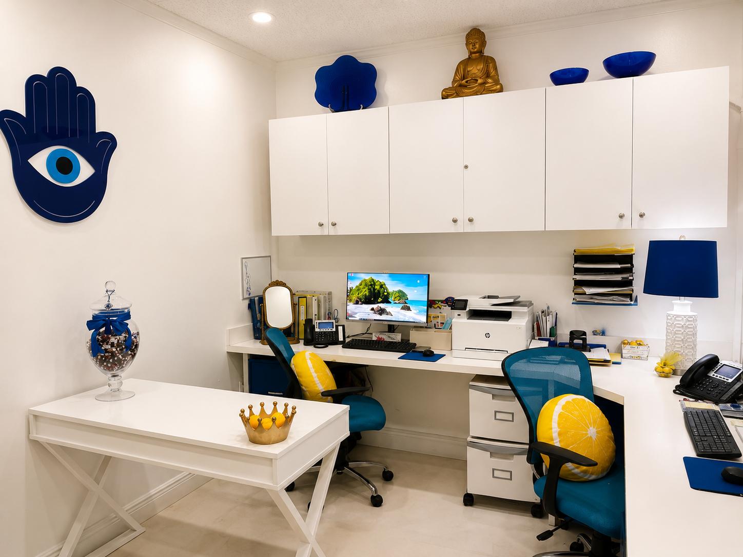 Reception desk